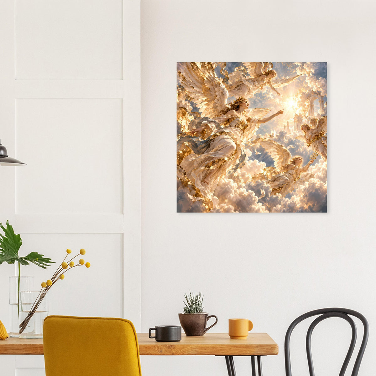 Quadratisches Poster mit goldfarbenem Engelsmotiv und Wolken, matt