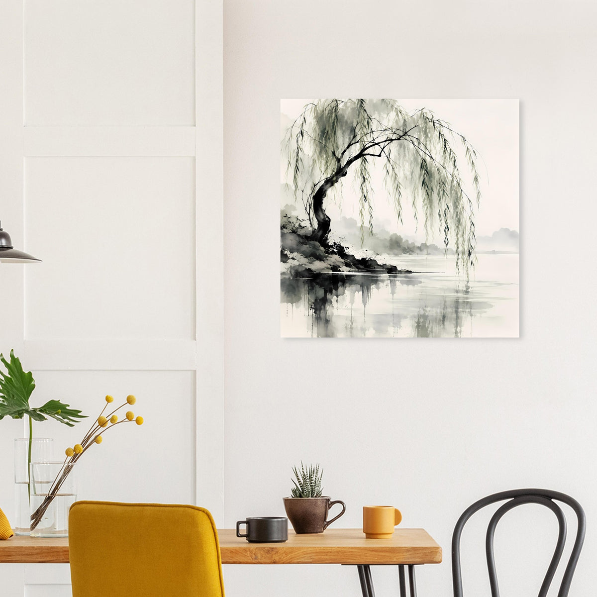 Naturposter mit Weidenbaum und hängenden Zweigen, Panorama mit Wasser und Nebel, Grau