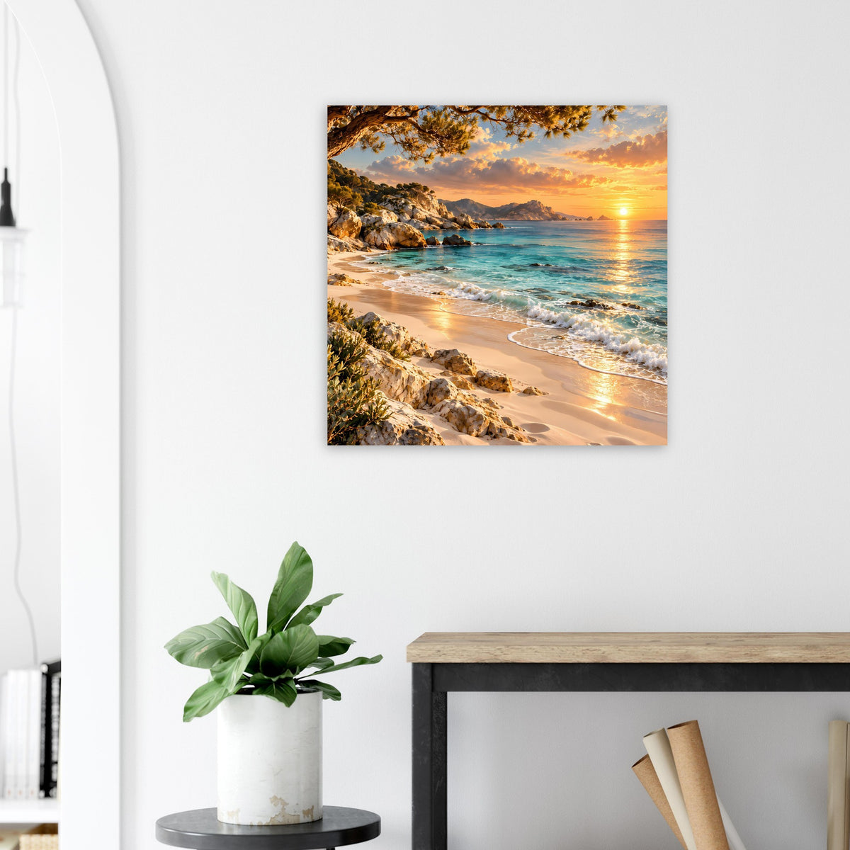 Quadratisches Poster mit Strand, Felsen und Spiegelung der Sonne im Meer
