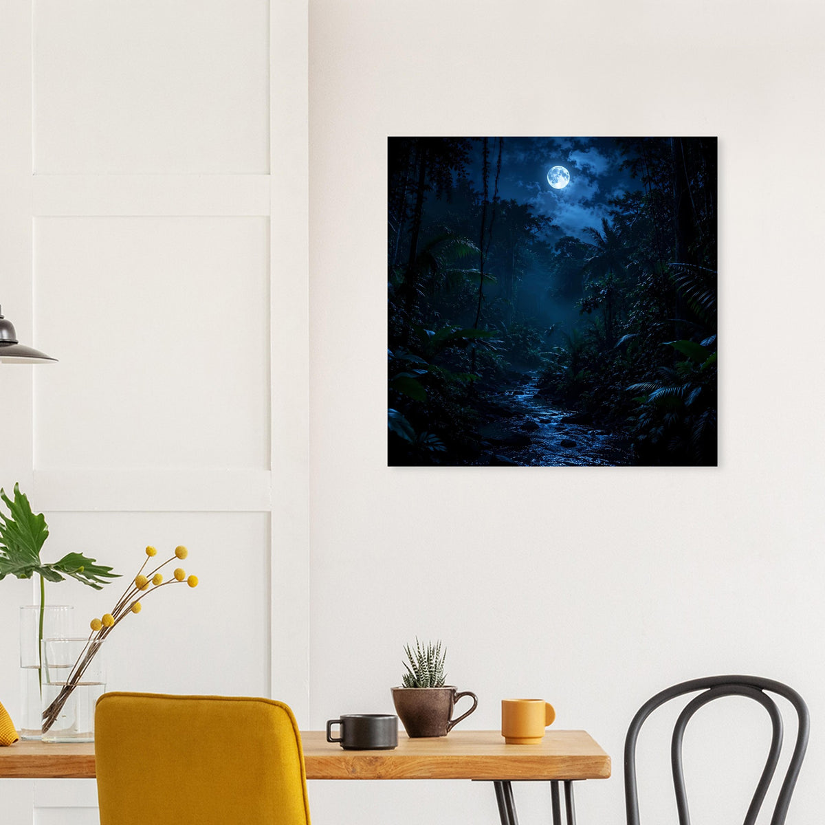 Quadratisches Poster mit schwarzem Rand: Dschungelnacht mit hellem Mond, blau schimmernder Weg