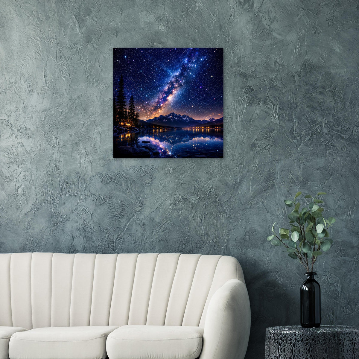 Quadratisches Poster mit nächtlichem Sternenhimmel, Bergsee-Reflexion und Milchstraße im schwarzen Rahmen