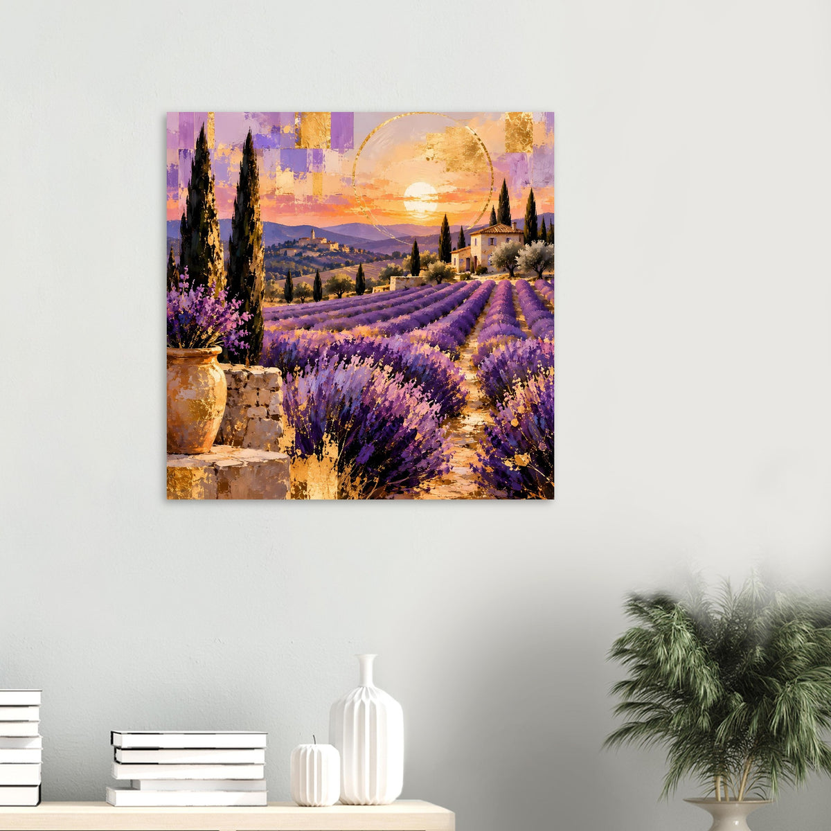 Quadratisches Lavendelfeld-Poster mit Sonnenuntergang, lila Reihen und Sonnenrundung