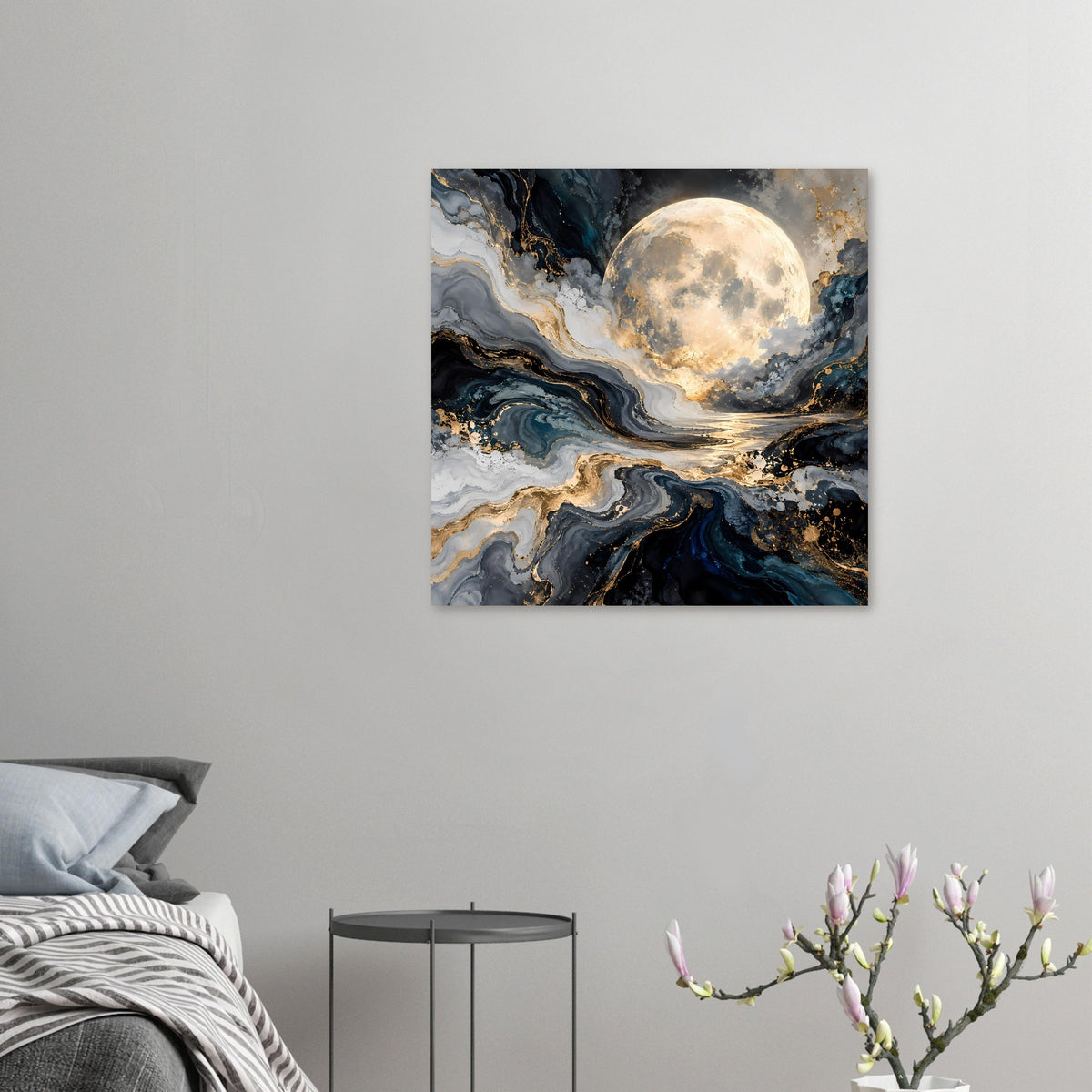 Wandmontiertes Poster im kleinen Format mit Mond über abstrakten Fluiden in Blau