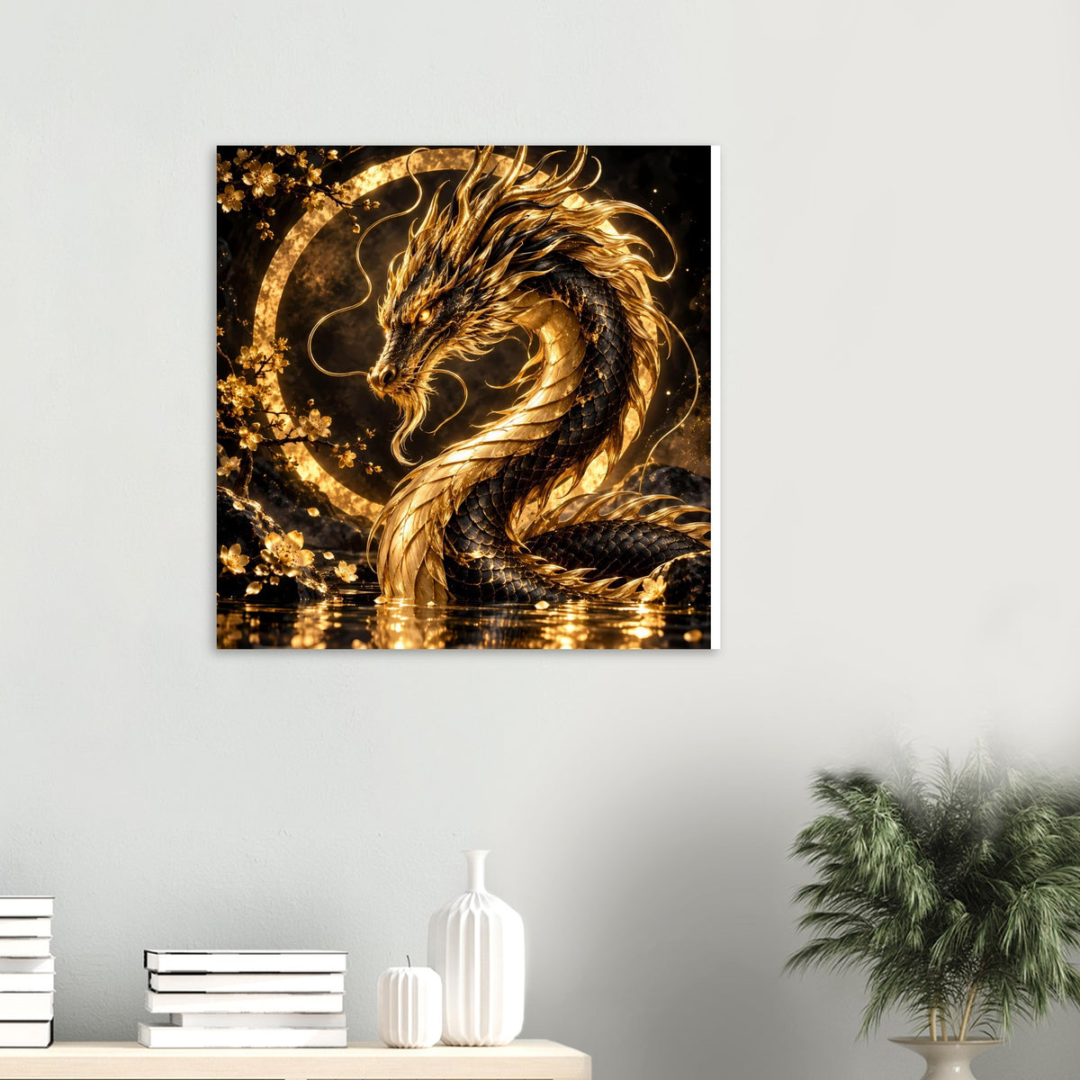 Quadratisches Poster: goldener Drache in kreisförmigem Leuchtkranz