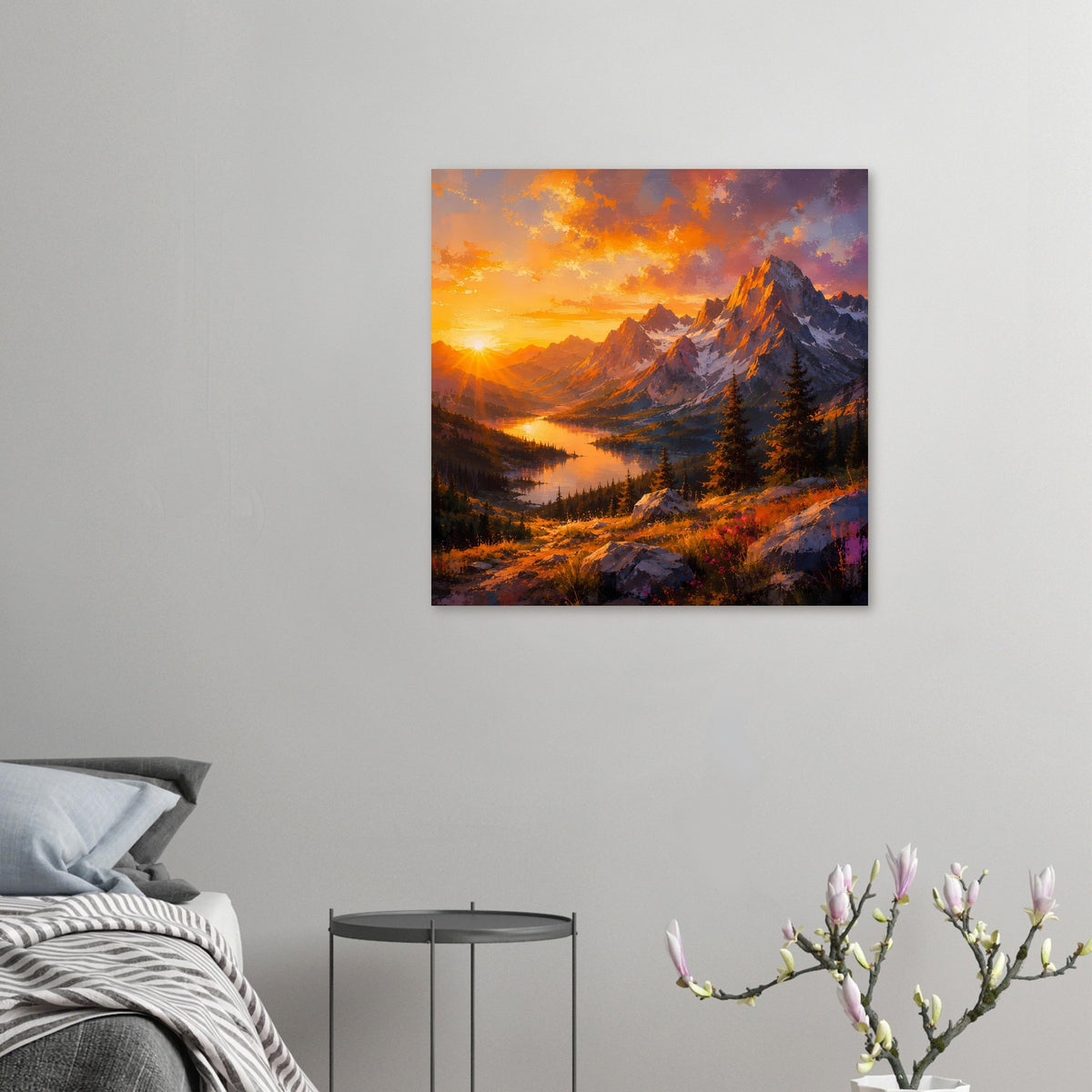 Kleines Landschaftsposter mit warmem Sonnenuntergang über Berge, See und Tannen