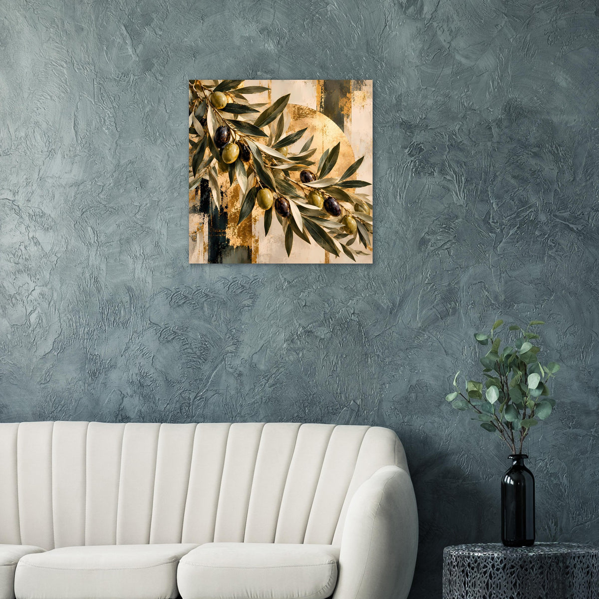 Botanisches Kunstposter mit Olivenzweig in Grün und Gold, detailreiche Blätter