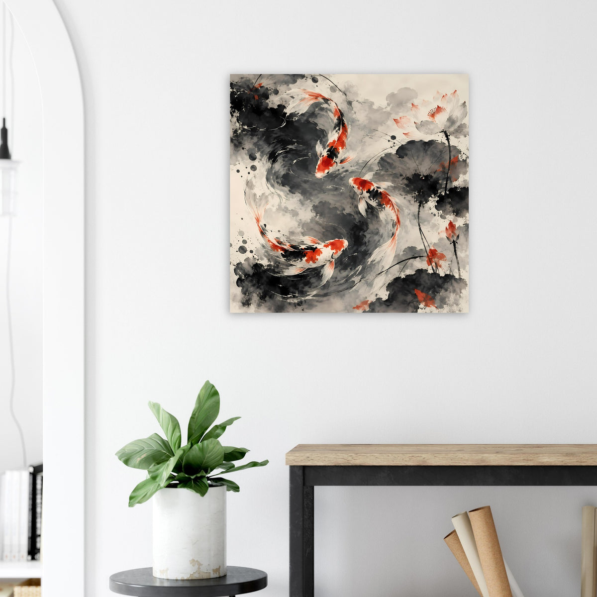 Koi-Fische Poster im Tusche-Stil mit geschwungenen, schwarz-orangen Koi