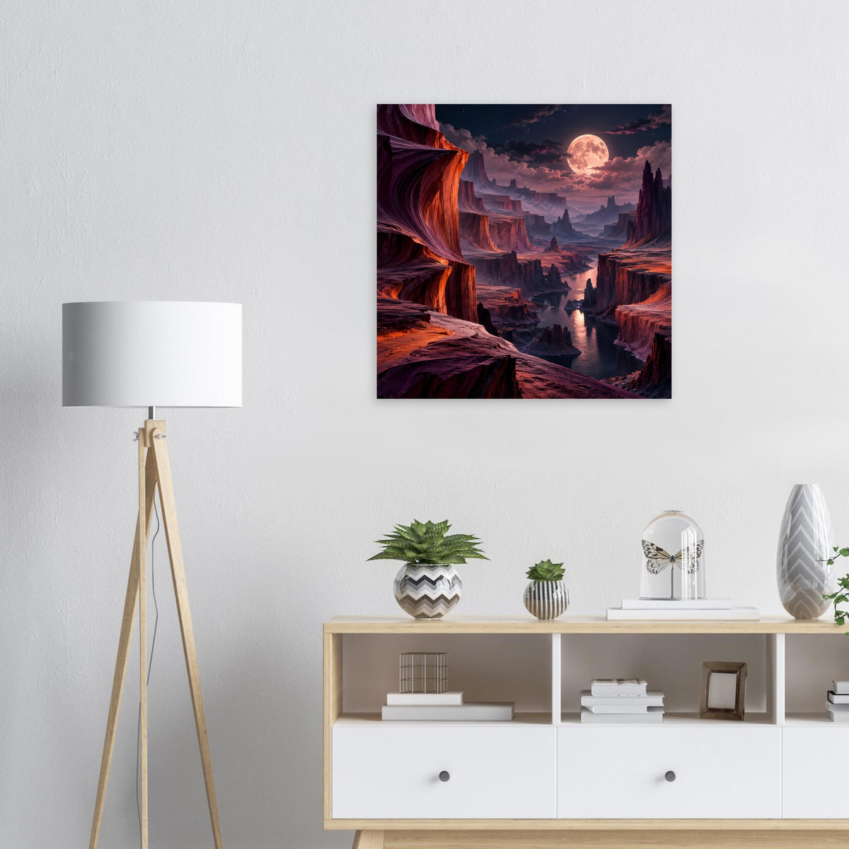 Quadratisches Landschaftsposter im schwarzen Rahmen mit roter Felslandschaft, Fluss und Vollmond