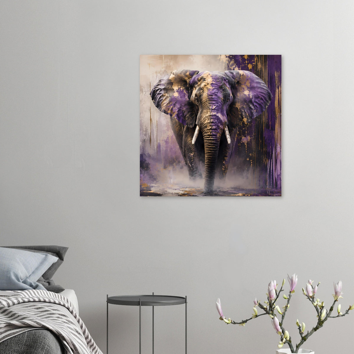 Abstraktes Tierposter kleinformatig: Elefant in Lila mit goldenen Farbakzenten