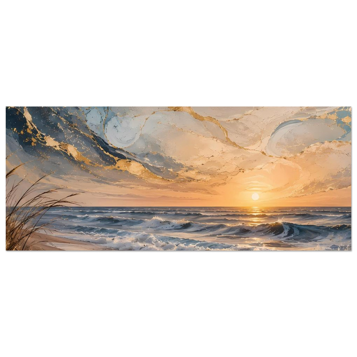 Breites Strandposter mit goldener Abendsonne, schäumende Wellen und blau-cremiger Himmel