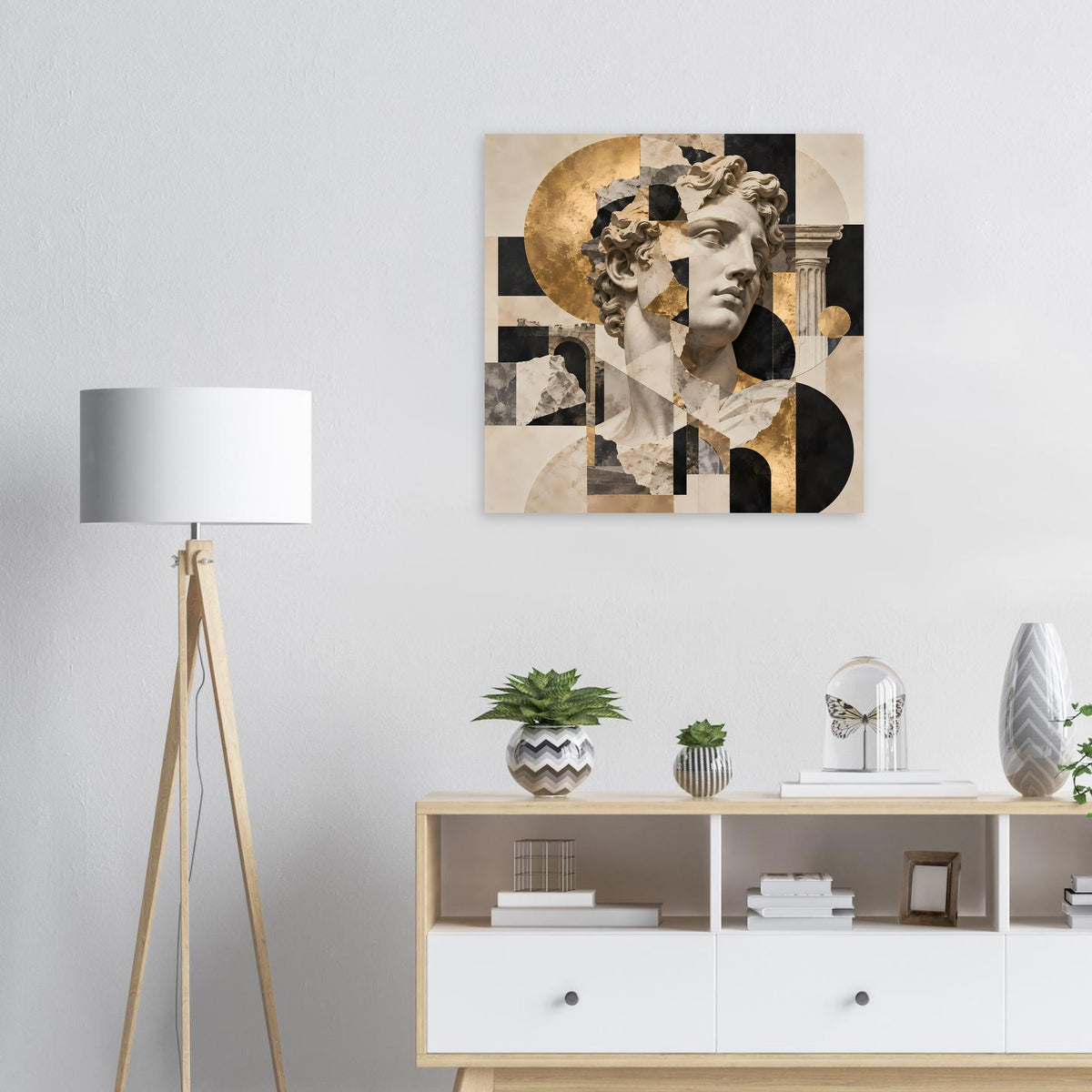 Kunstposter mit klassischem Damenporträt, Collage mit goldenen Kreisen und schwarzen Flächen.