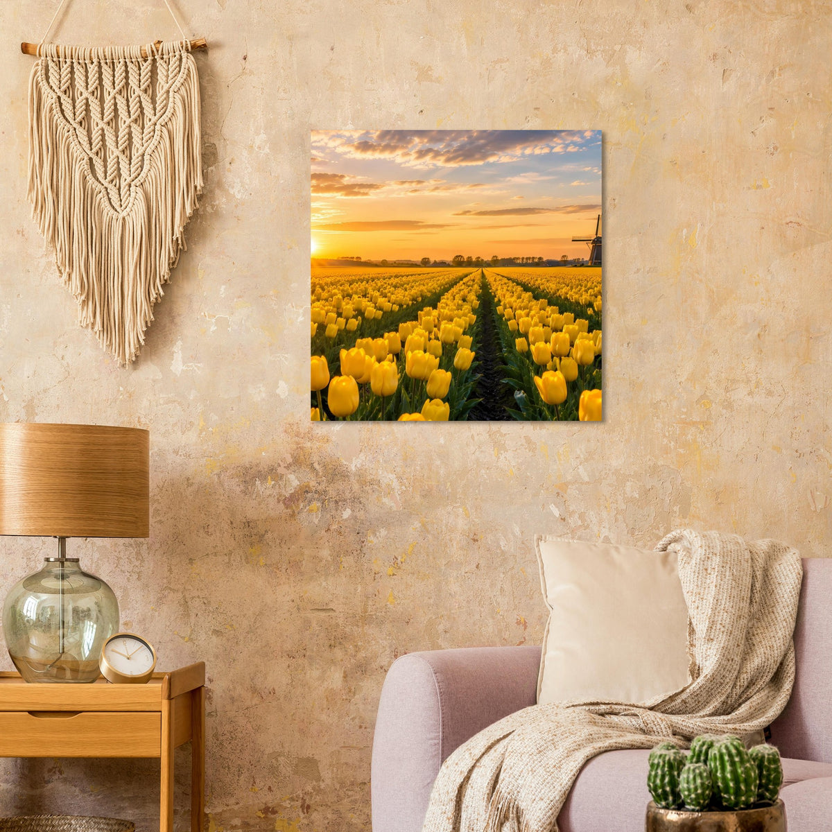 Wandposter mit gelbem Tulpenfeld, zentralem Weg und Windmühle im Abendhimmel