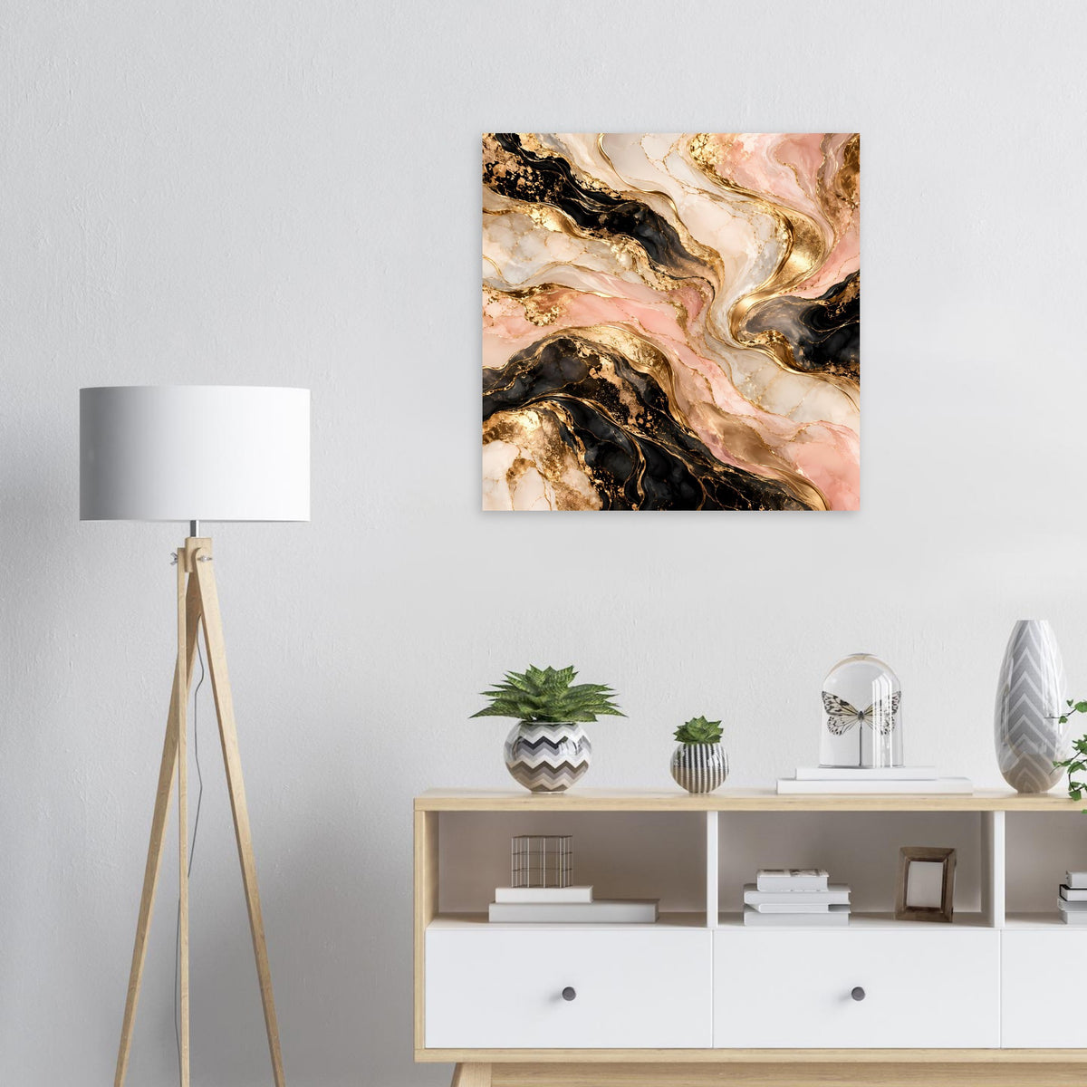 Quadratisches Marmorposter mit Goldakzenten, schwarzen und rosafarbenen Adern