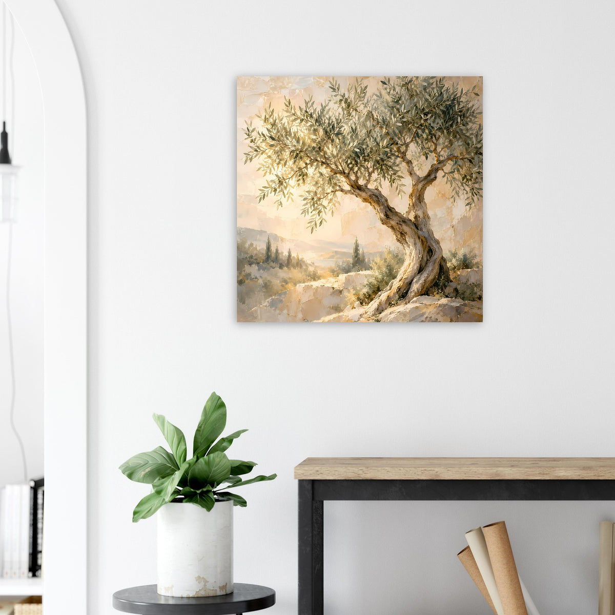 Quadratisches Poster mit verwundenem Olivenbaum, Himmel und Hügeln in Pastelltönen