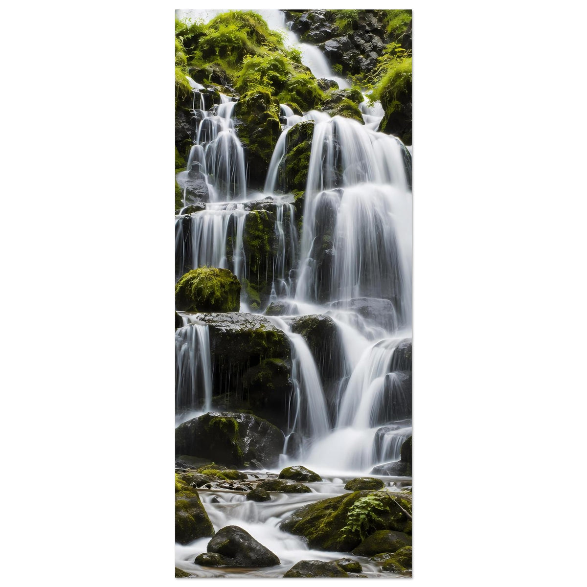 Wasserfall-Poster (hochkant) mit enger Bildausschnittführung auf zentrale Kaskaden