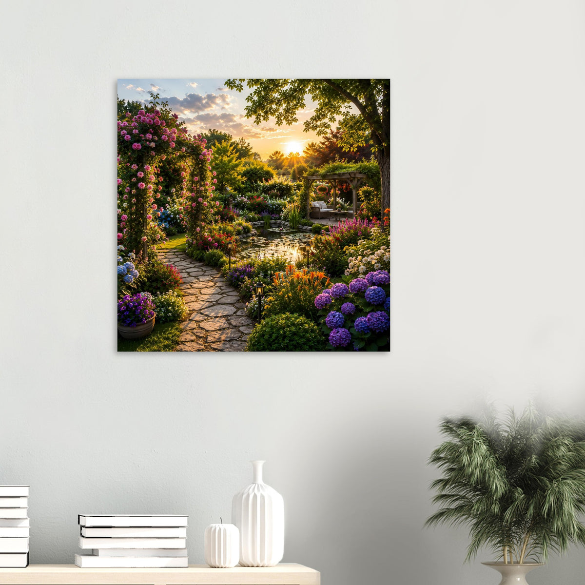 Blumenposter im quadratischen Format mit Gartenweg, violettem Blütenrand und Sonnenuntergang