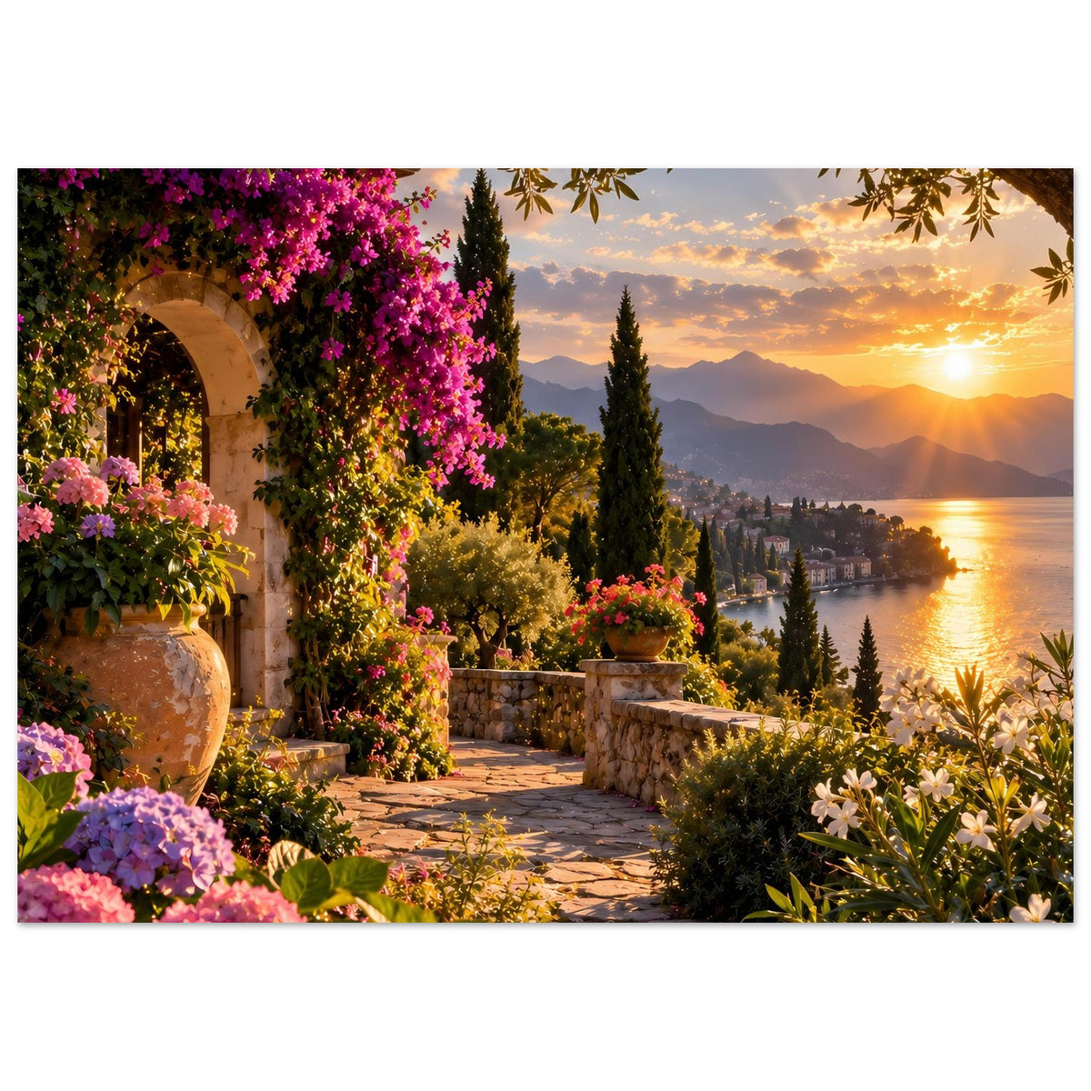 Querformat-Poster: mediterraner Garten, Blumenbeete, Steinweg und Abendhimmel mit Sonne