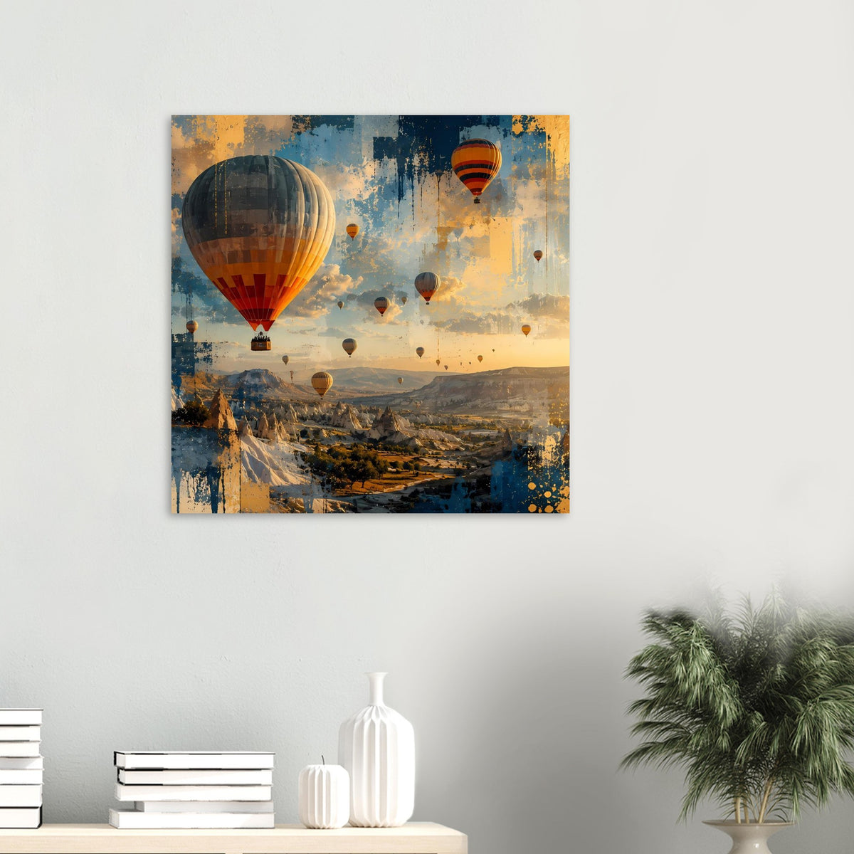 Landschaftsposter mit mehreren Heißluftballons, blau-goldener Look, abstrakt