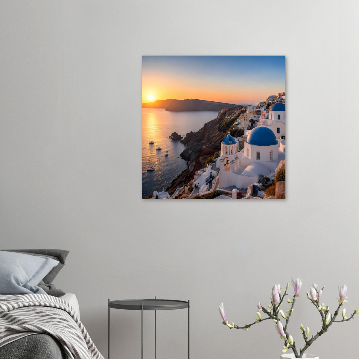 Wandposter mit Santorini-Meeresblick, weißen Häusern und blauen Kuppeln bei Sonnenuntergang