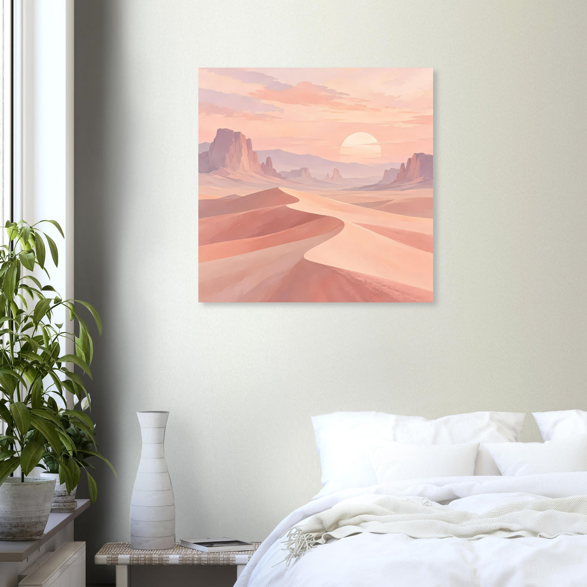 Quadratisches Poster mit Sanddünenlandschaft, untergehender Sonne und Bergsilhouetten.