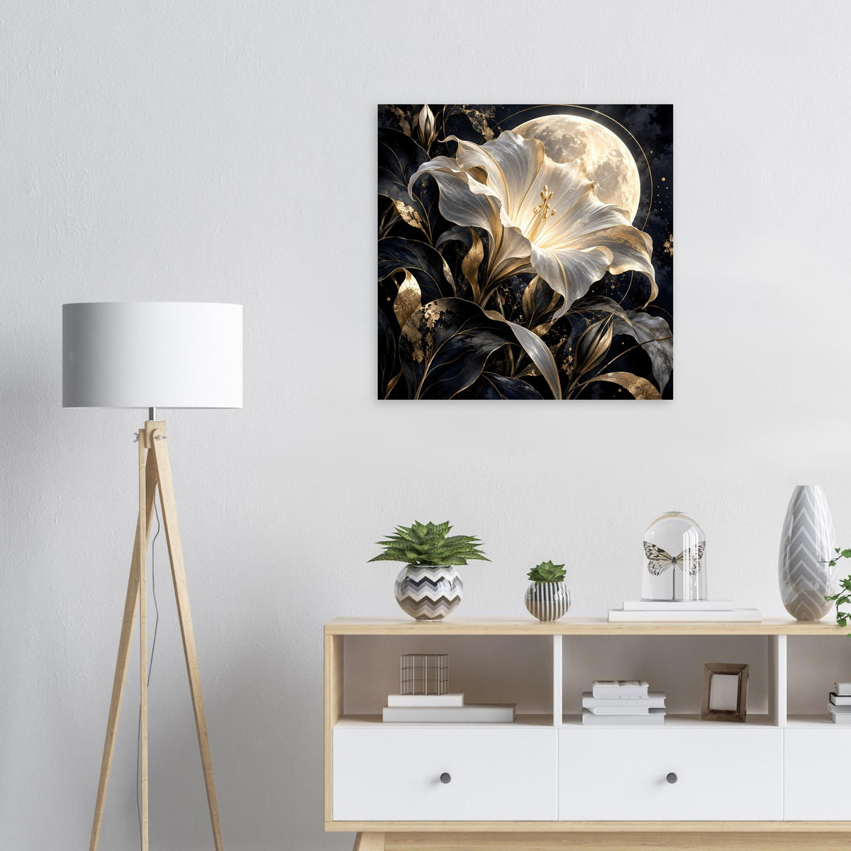 Wandposter mit leuchtender Blume und Mond im Schwarz-Gold-Look
