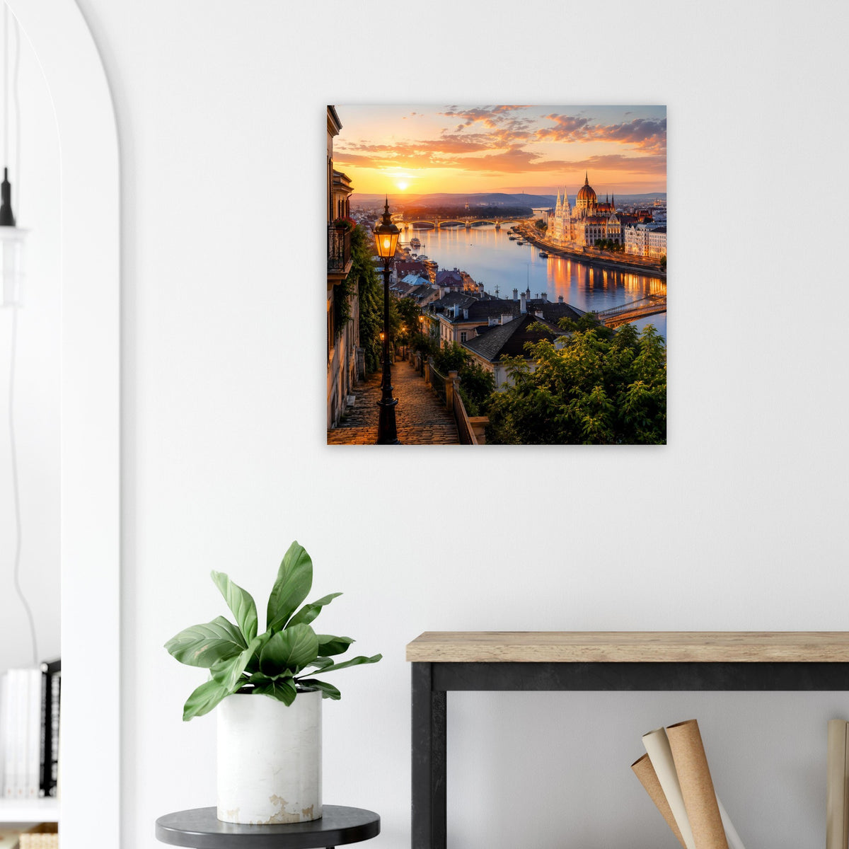 Wandposter im Quadratformat: Sonnenuntergang über Fluss, Stadtansicht und leuchtender Himmel