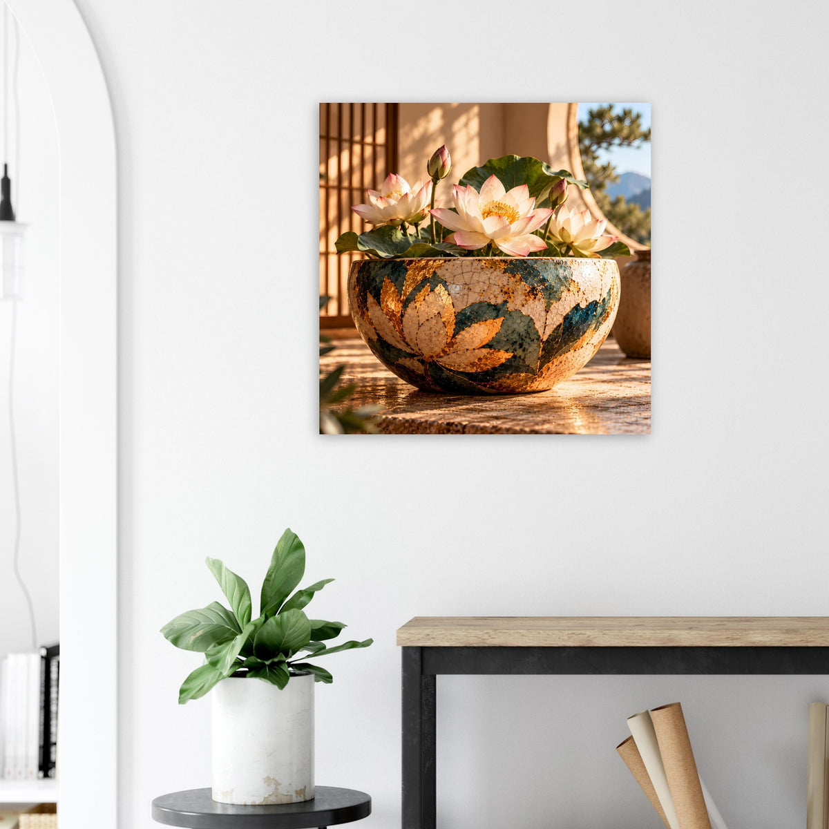 Gerahmtes Lotusblüten-Poster mit rosa Lotusblüten auf brauner, gemusterter Schale.