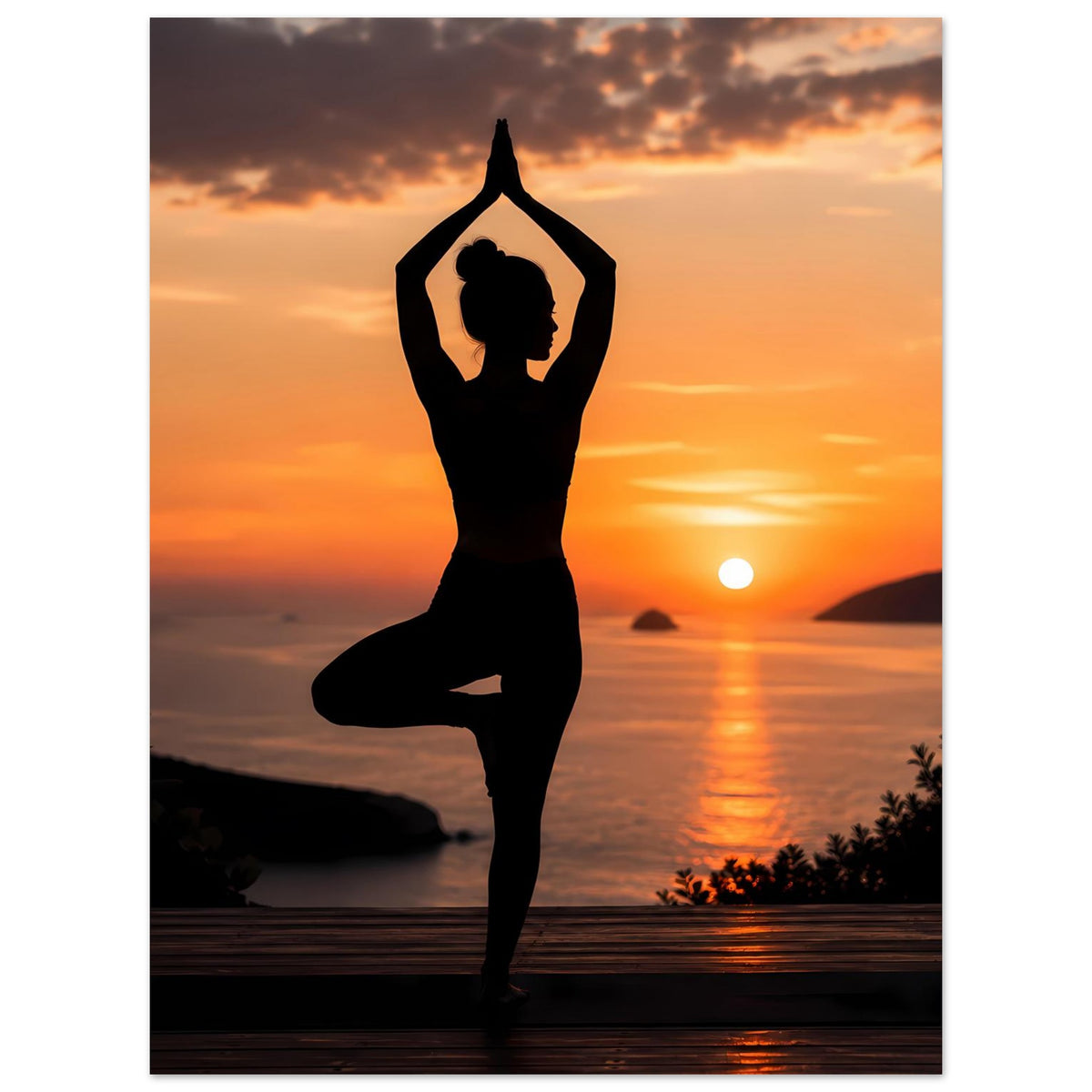 Yoga-Poster mit schwarzer Silhouette in Meditationspose, Sonnenuntergang mit Wasserreflexen