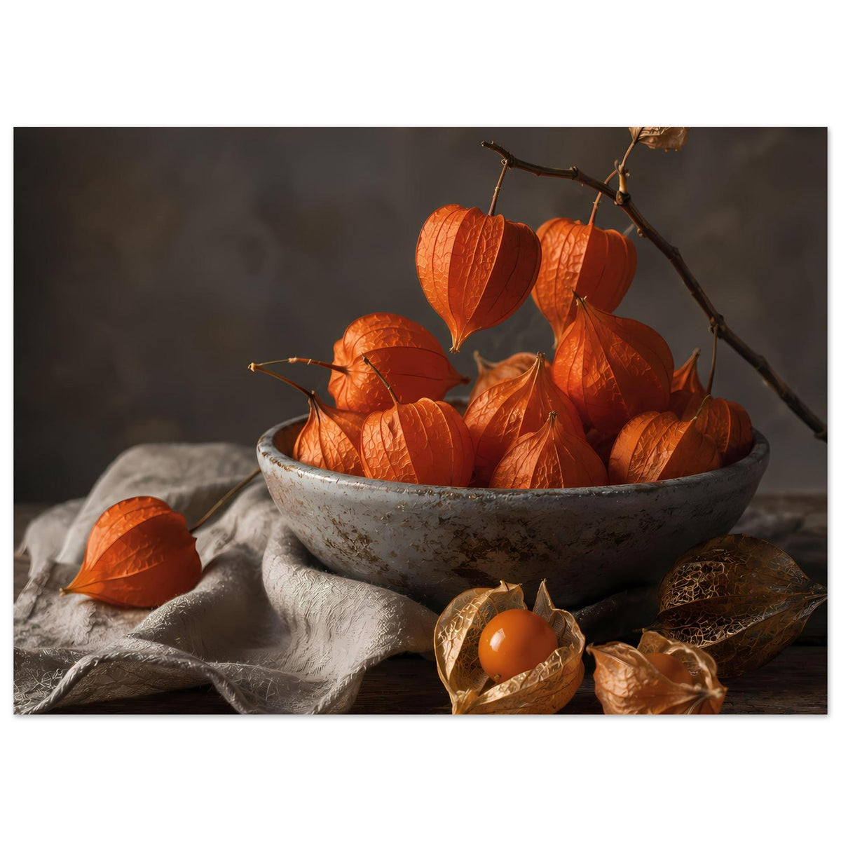 Herbst-Poster: orangefarbene Blätter in grauer Schale, Tuch, Samenkapsel und Blattrispen