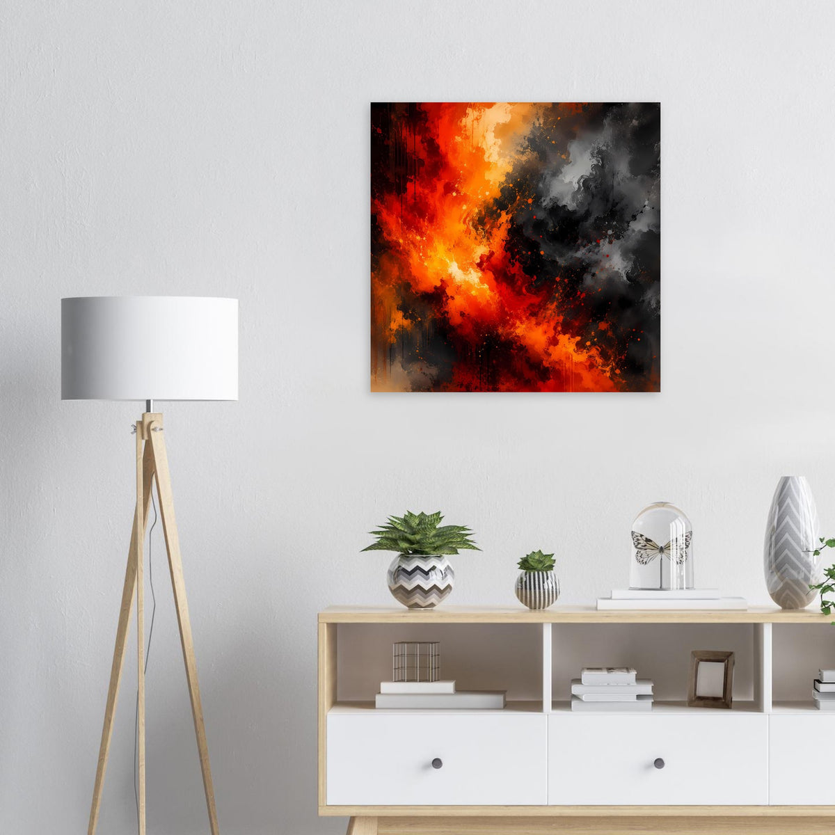 Abstraktes Poster mit Feuer- und Rauchmotiv im schwarzen Rahmen, orange bis rot, grauer Rauch