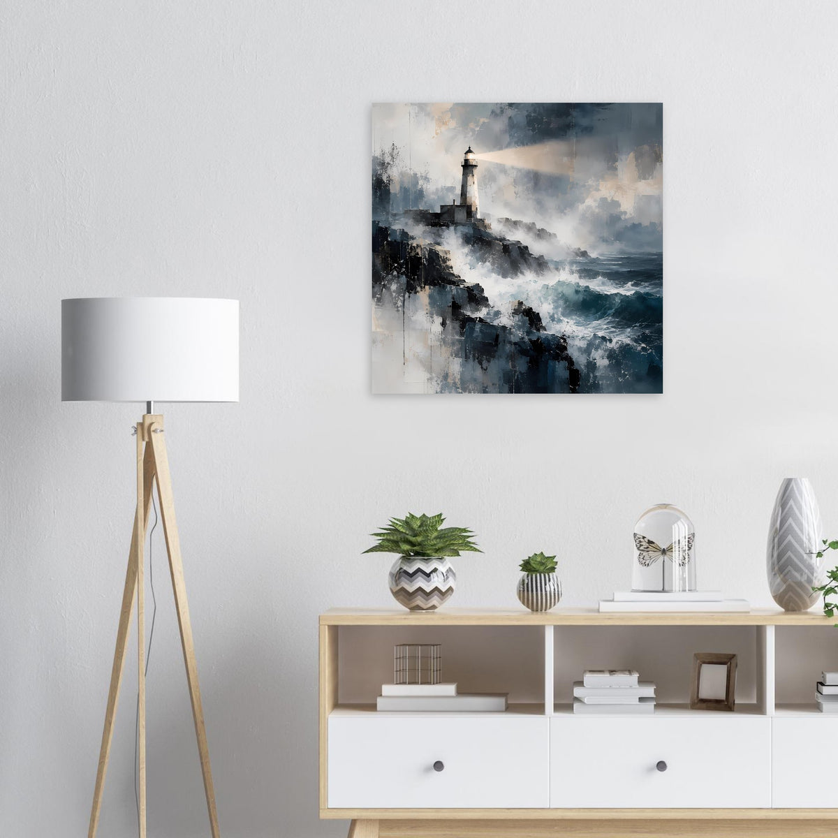 Maritimes Poster mit Leuchtturm über stürmischer See, Blau- und Grautöne