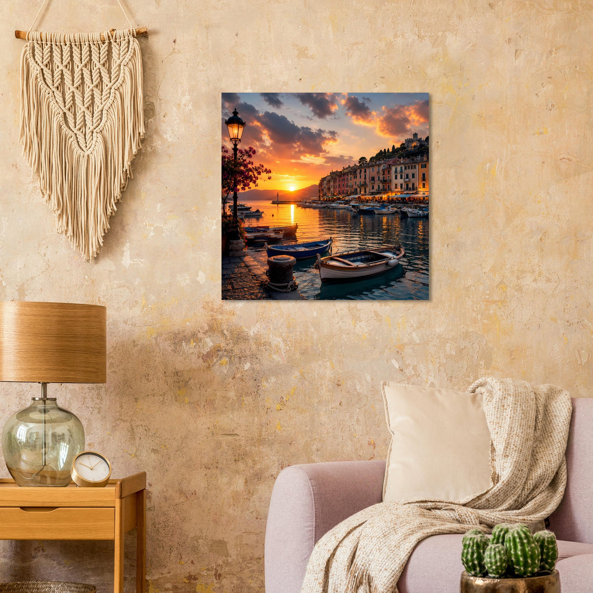 Poster mit Sonnenuntergang am Wasser, Boote und Uferbebauung