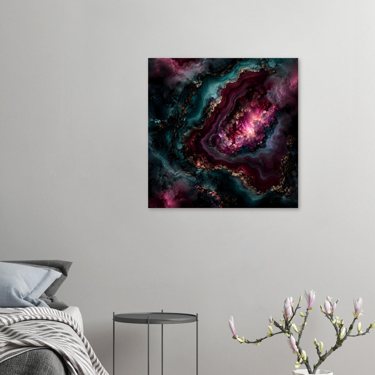 Quadratisches Kunstposter mit abstrakter Geode in Violett und Türkis, gold umrandet