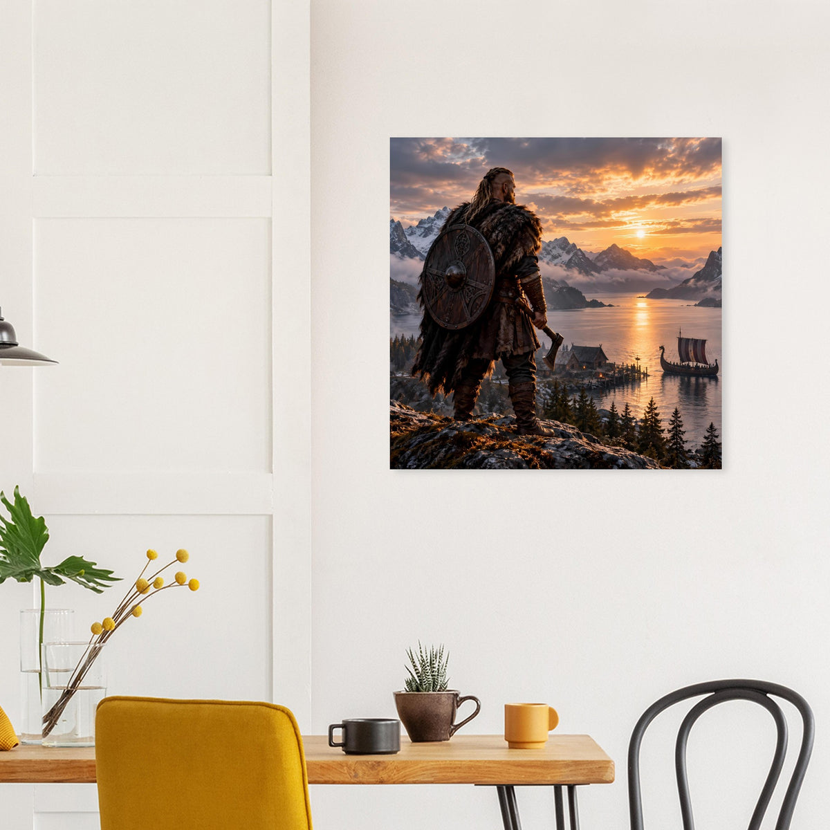 Gerahmtes Poster mit Wikingerkrieger, Rundschild und Langschiffen im Abendlicht am Fjord