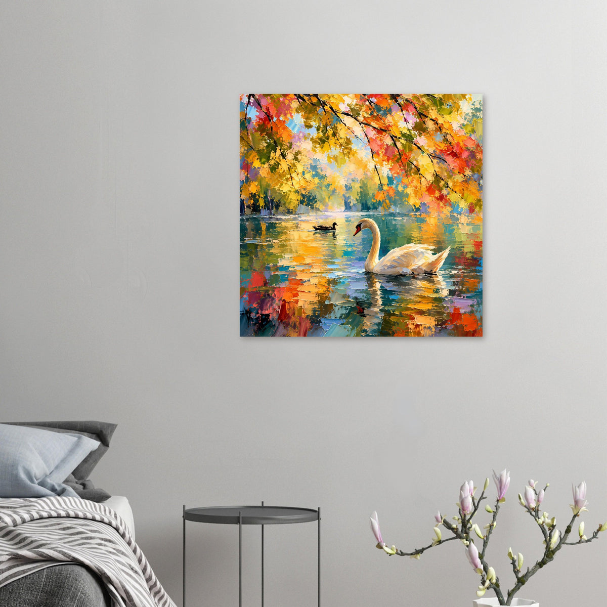 Kleines Poster mit weißem Schwan am See, buntes Herbstlaub, Wasserreflexionen