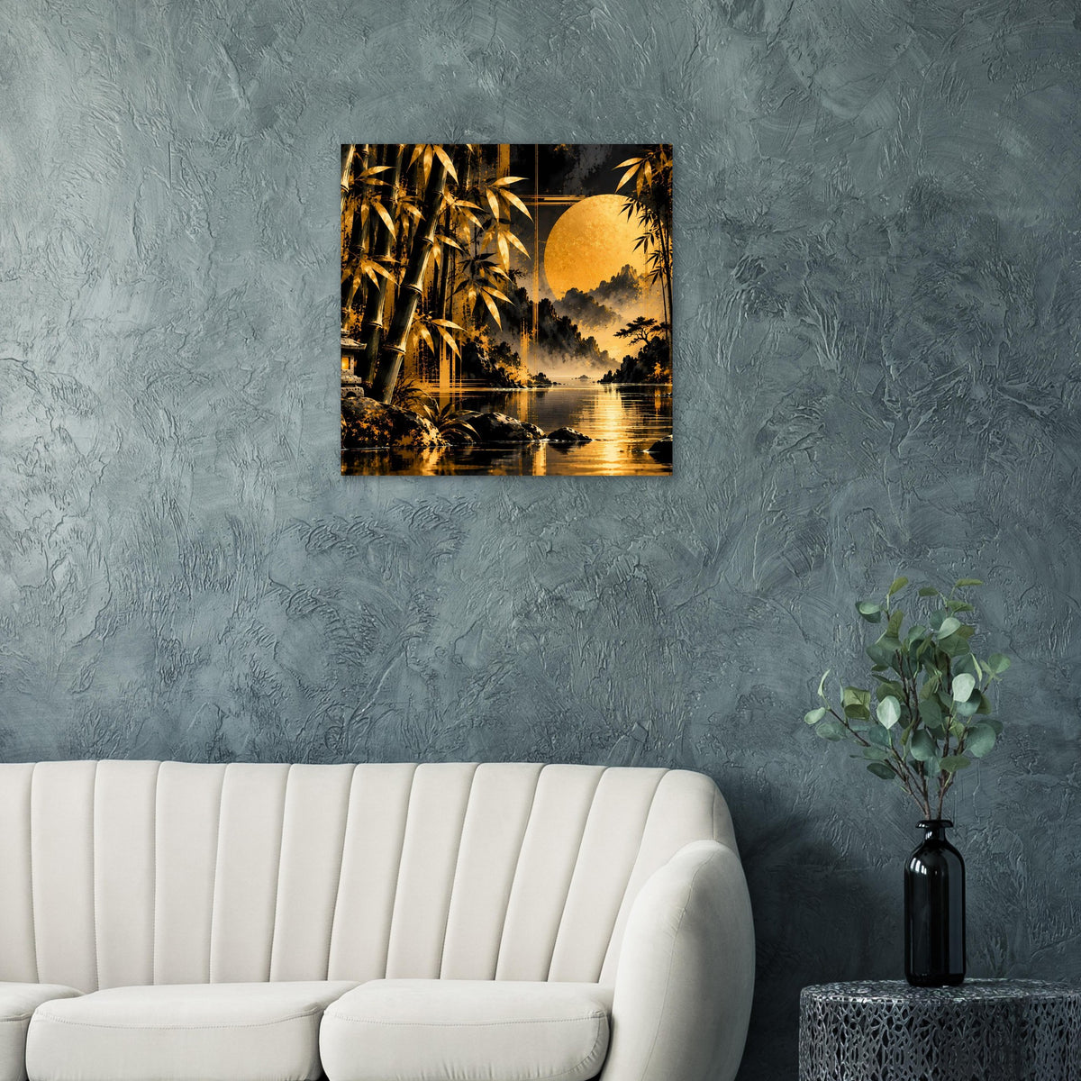 Poster mit goldener Bambuslandschaft, Spiegelung im Wasser und Abendhimmel mit Sonne