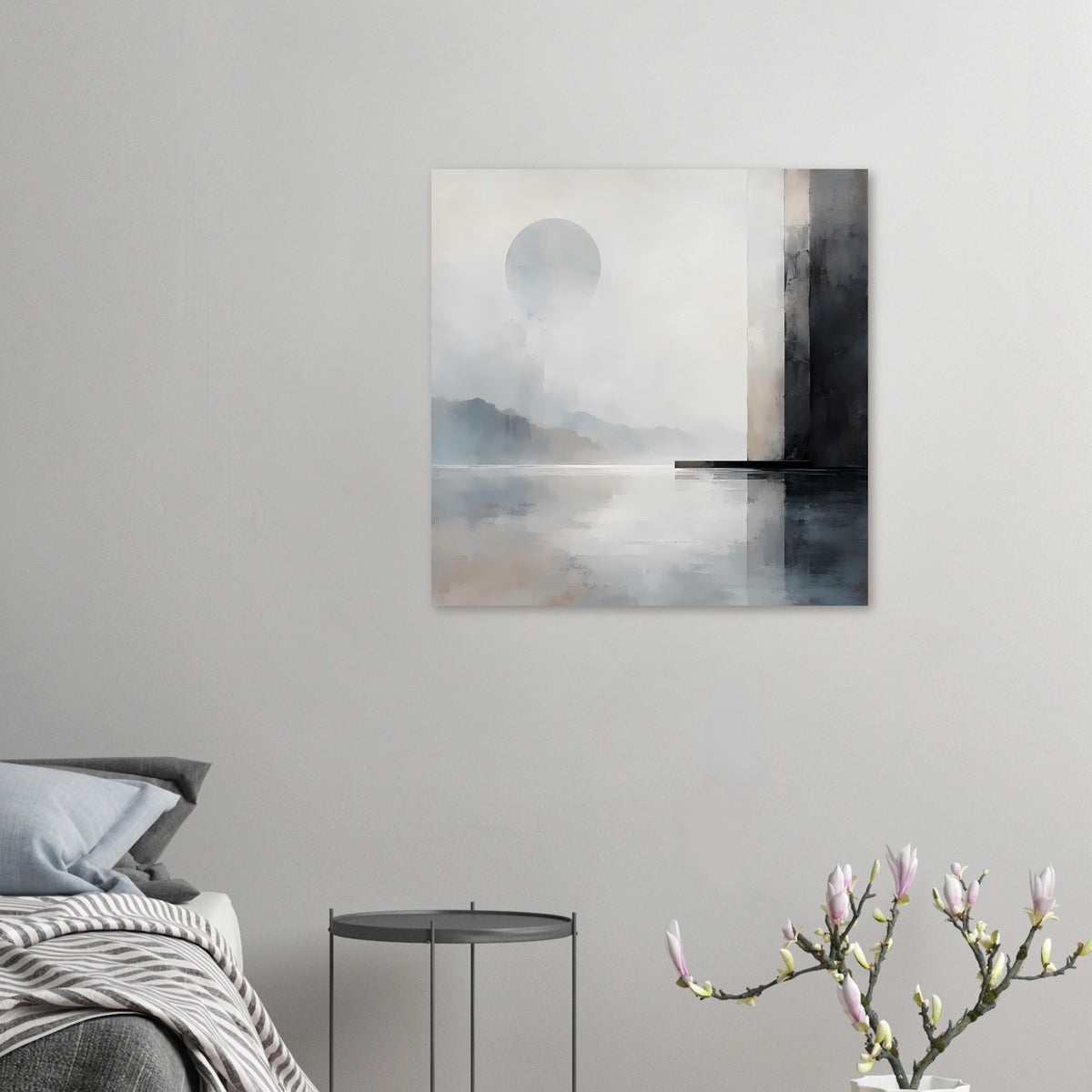Quadratisches monochromes Kunstposter mit hellem Kreis, Bergen und Wasser, dunkler Seitenfläche