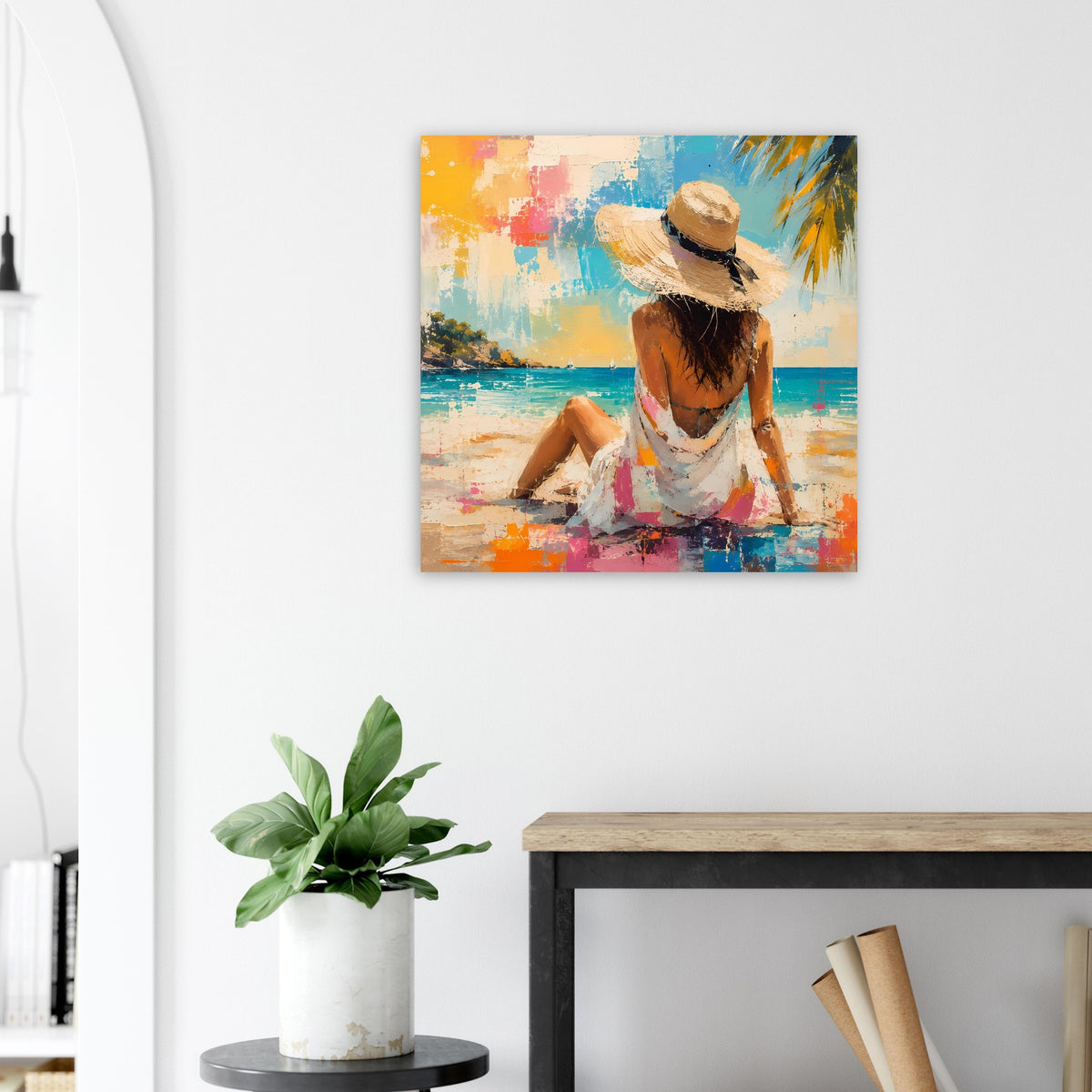 Quadratisches Poster mit Frau im Strohhut am Meerstrand, farbige Pinseloptik