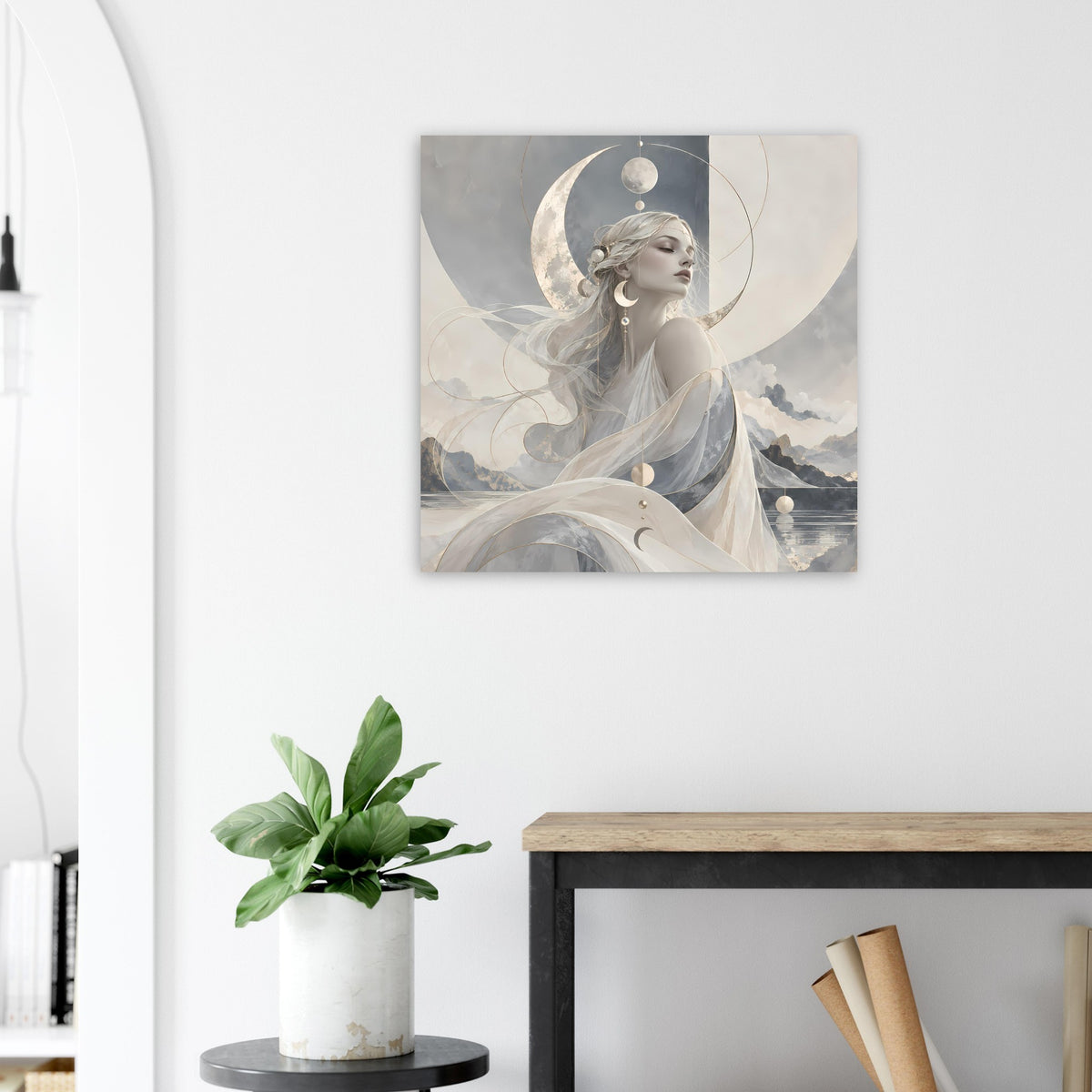 Wandposter mit Mondgöttin im Halbprofil, Mondsichel im Hintergrund, weiche Pastelltöne