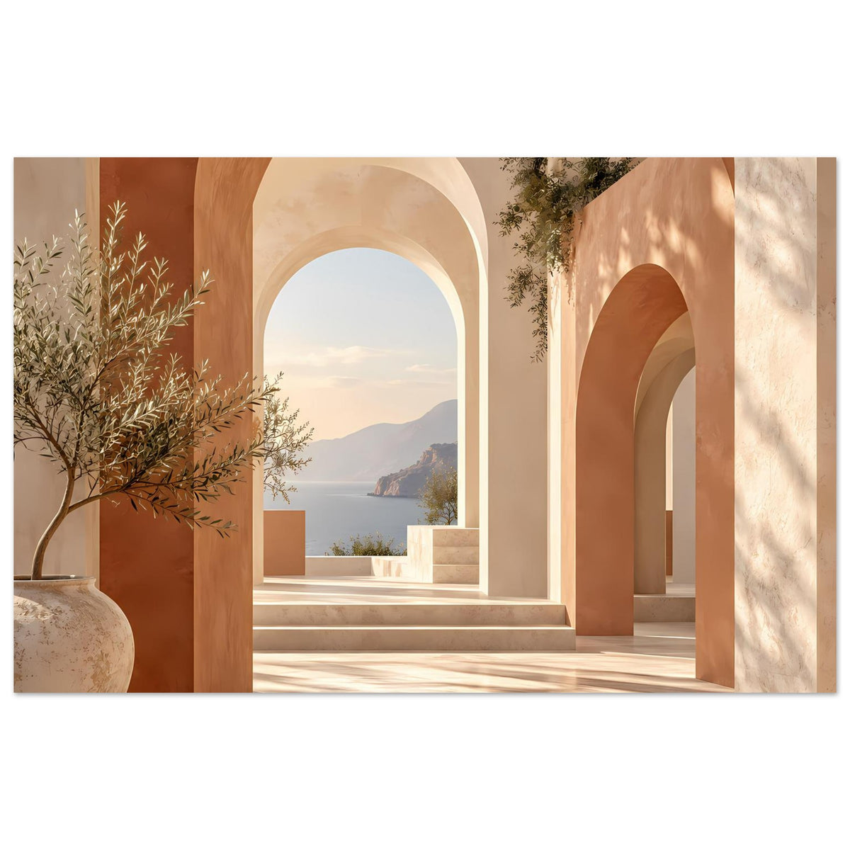 Poster mit mediterranen Rundbögen, Terrakotta- und Beigetönen sowie Fensteröffnung im Flur