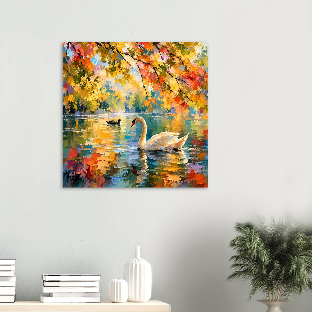 Kleines Poster mit weißem Schwan im Wasser, farbenfrohes Herbstlaub, spiegelnde Seeoberfläche
