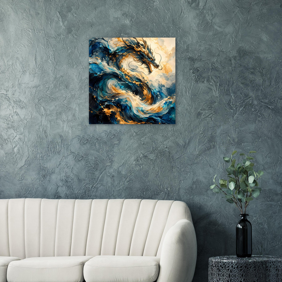 Poster mit Drachen in Blau und Gold, konzentriertes Motiv mit dramatischem Strudel-Effekt