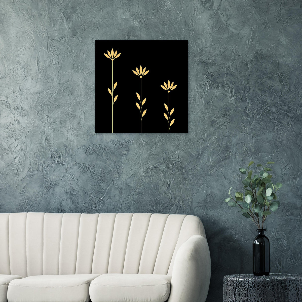 Quadratisches Wandposter mit goldenen Blumen und Blättern im minimalistischen floralen Design