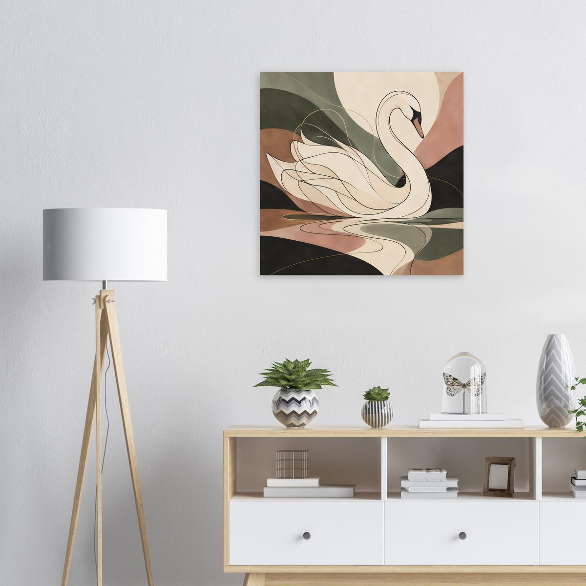 Schwanen-Minimalposter mit schwarzem Rahmen, weißes Flügelmotiv auf abstrakten Grün- und Beigetönen.