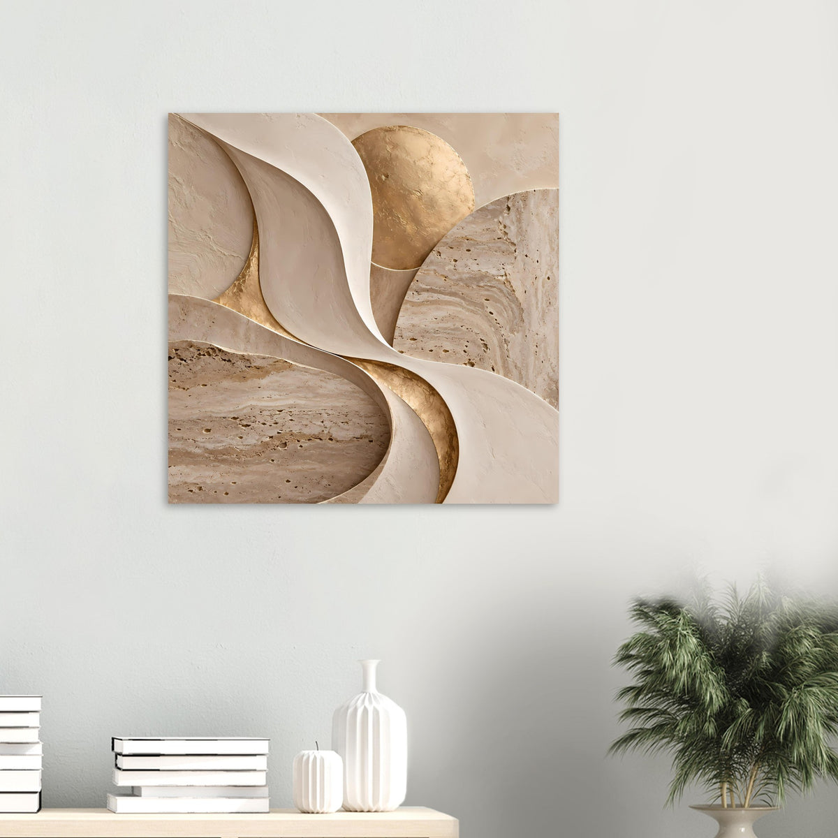 Kunstposter im Kleinformat: abstrakte Kurven in Beige mit goldener Linie