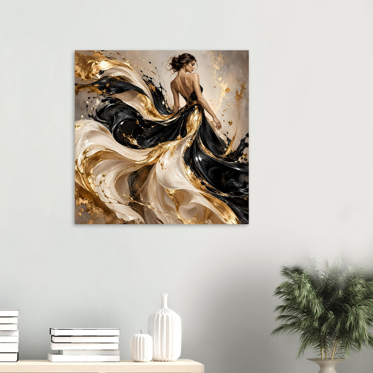 Kunstposter: Figur in Rückenansicht, Wirbel in Schwarz, Gold und Elfenbein mit Goldakzenten
