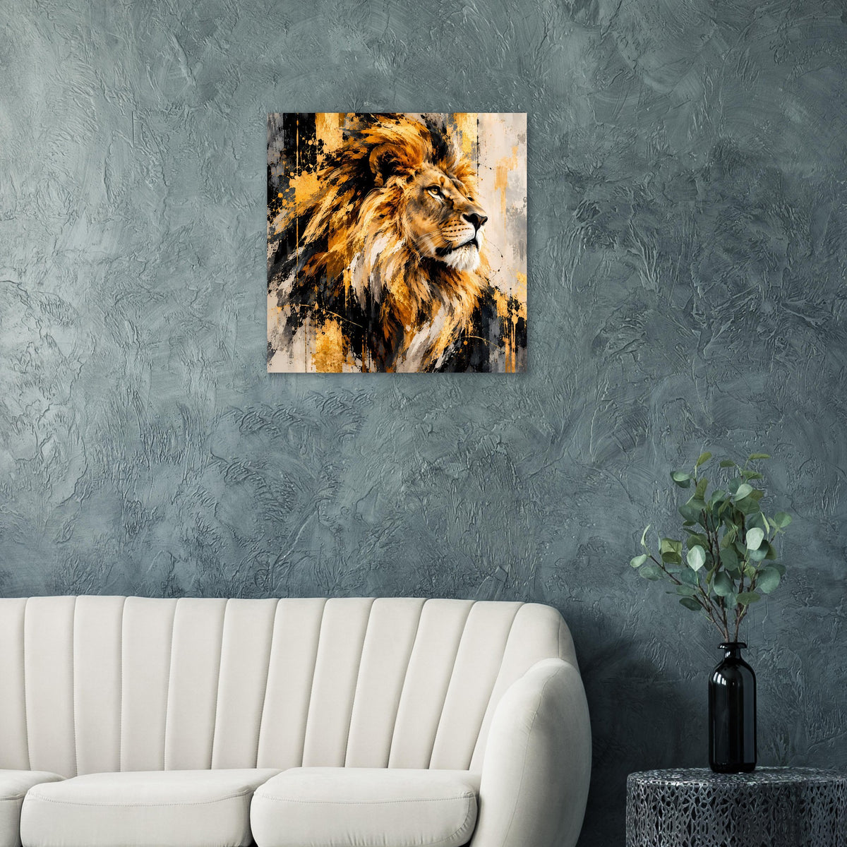 Quadratisches Löwen-Kunstposter in warmen Gold- und Schwarznuancen
