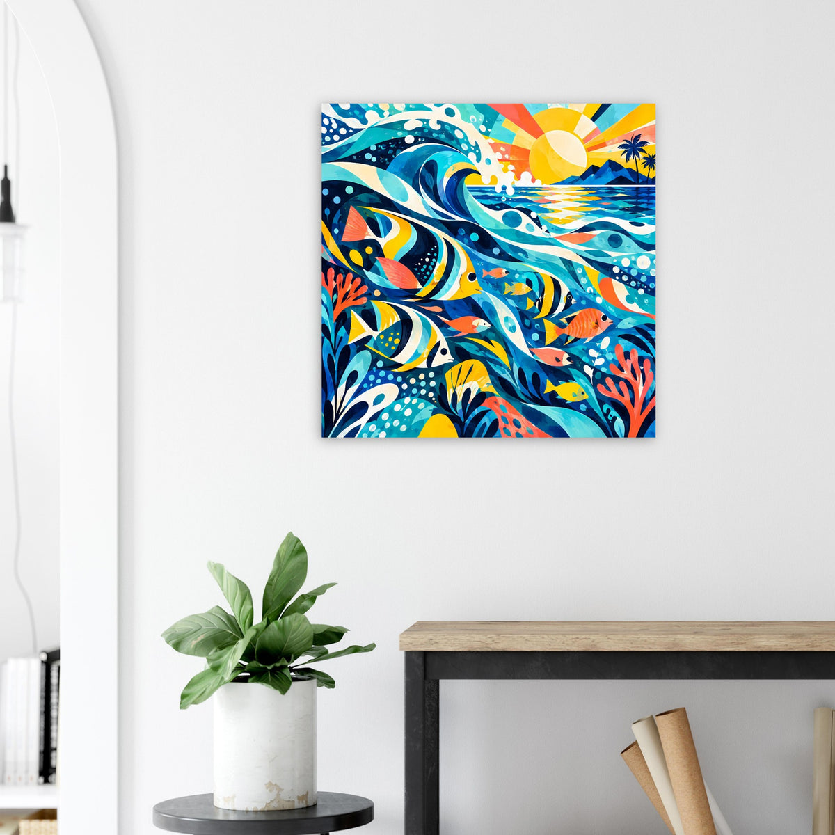 Quadratisches gerahmtes Poster mit Fischen im Meer, türkis-blauen Wellen und Sonne