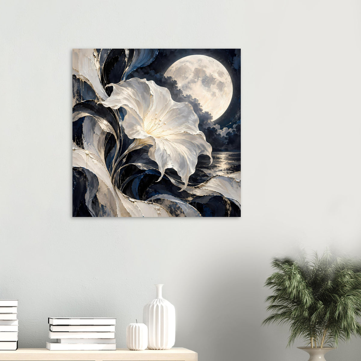 Blumenposter mit weißer Blüte und Mond, harmonische Blautöne und helle Pinselstruktur