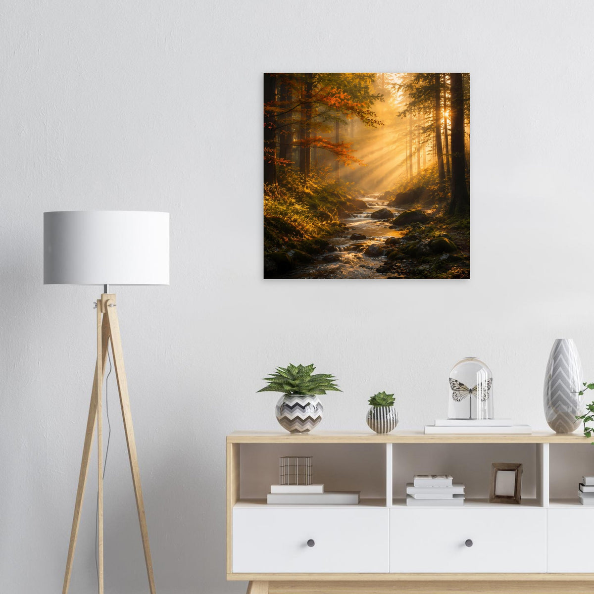 Quadratisches Poster mit Waldweg, warmem Sonnenaufgang und herbstfarbenen Bäumen